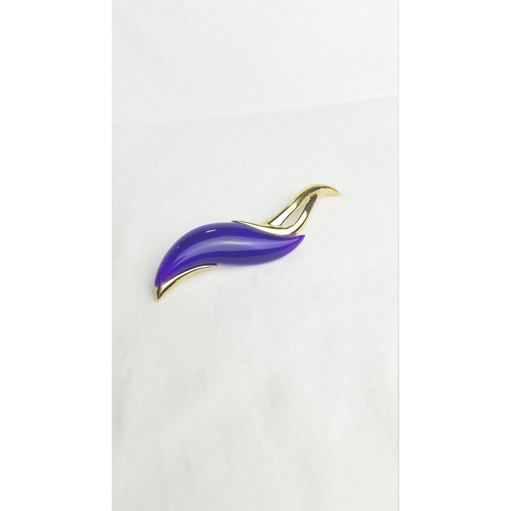 Vintage Park Lane brooch pin purple gold tone old money royalty retro